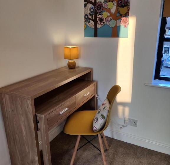 בית מלון כפרי White Horse Inn