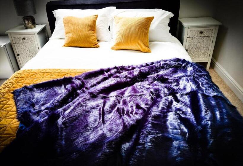 בית מלון כפרי White Horse Inn