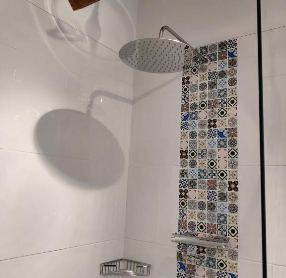 בית מלון כפרי White Horse Inn