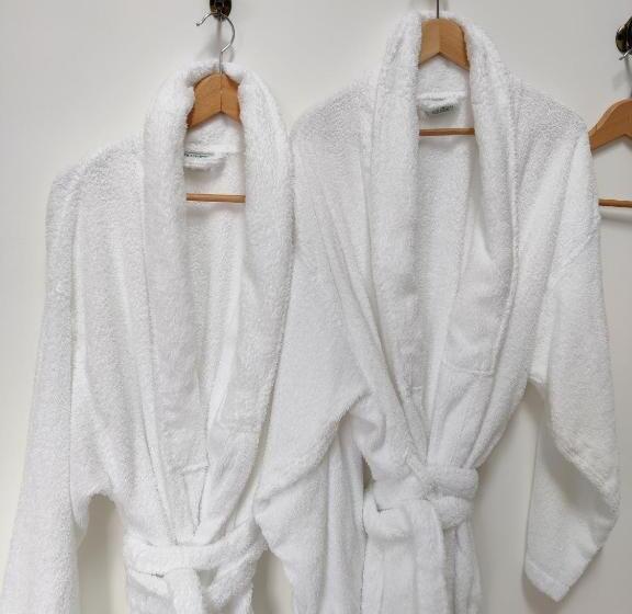 בית מלון כפרי White Horse Inn