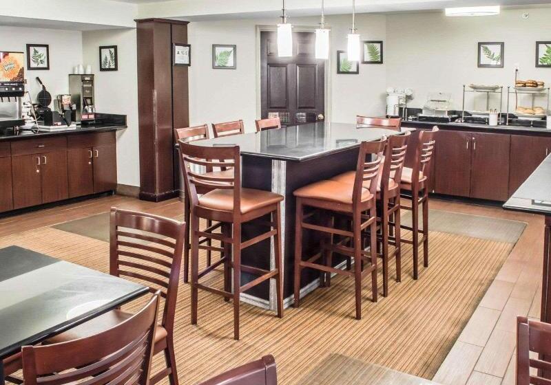 فندق Country Inn & Suites By Radisson, Roanoke Rapids, Nc