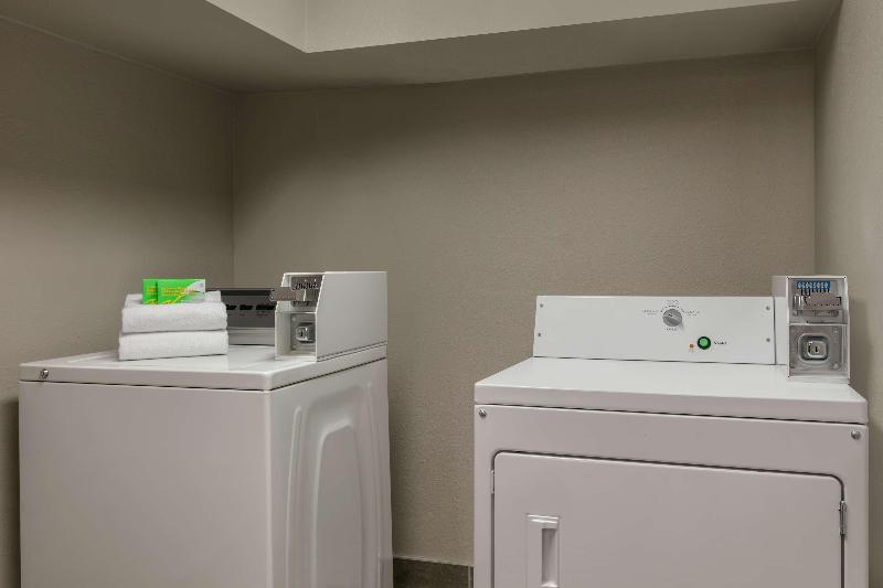 فندق Country Inn & Suites By Radisson, Roanoke Rapids, Nc