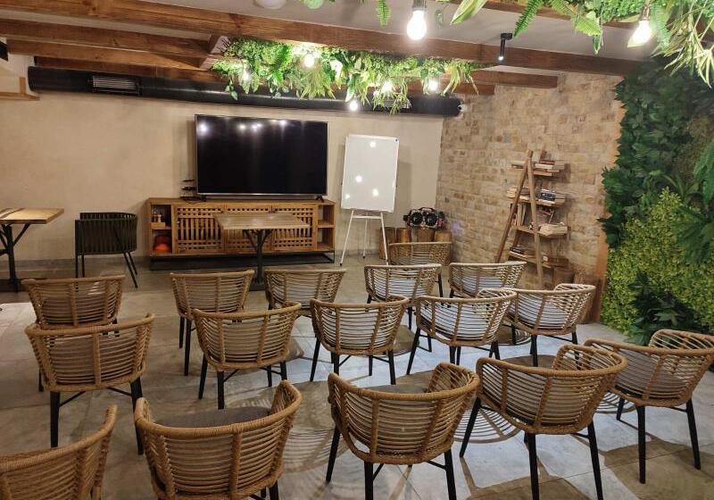 فندق Utopia Forest