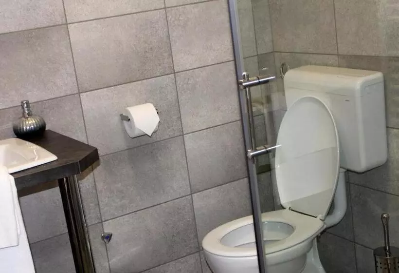 Aamiaismajoitus (B&B) Vecsési Rendezvényközpont és Panzió