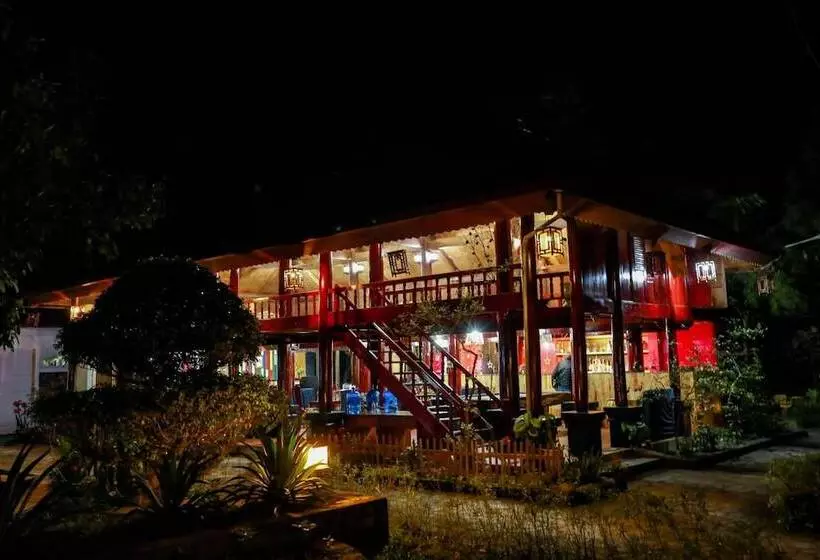 هتل Cat Ba Eco Lodge Resort