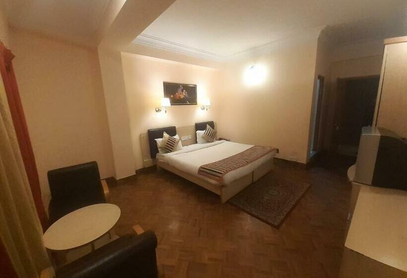 בית מלון כפרי De Regency