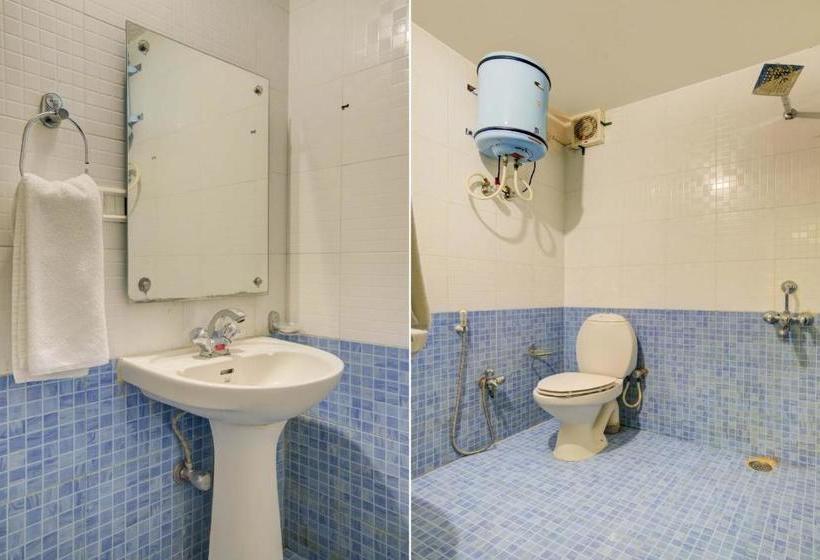 Hotelli Oyo 73854 Angel Beach Resort