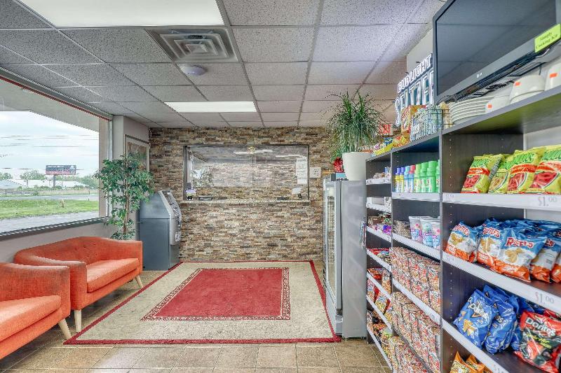 酒店 Suburban Studios Neenah