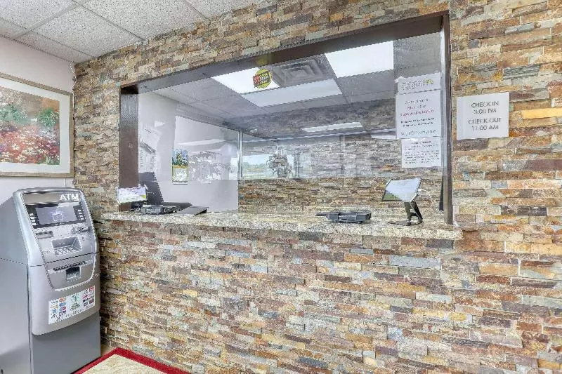 ホテル Suburban Studios Neenah