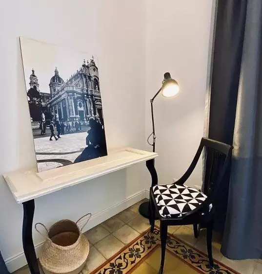 پانسیون Living Suite Catania Ursino