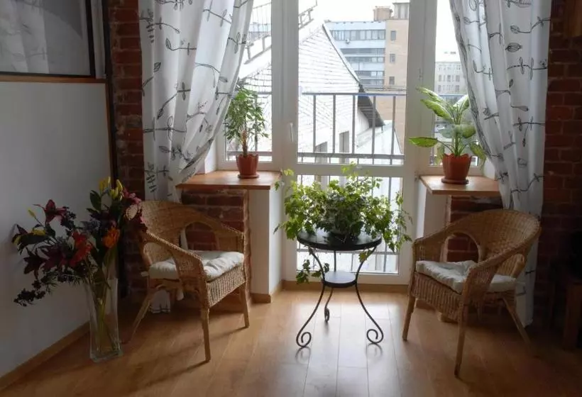 Retkeilymaja Gostevoy Dom Na Suhkharevke