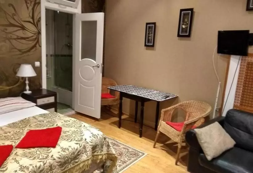 Retkeilymaja Gostevoy Dom Na Suhkharevke