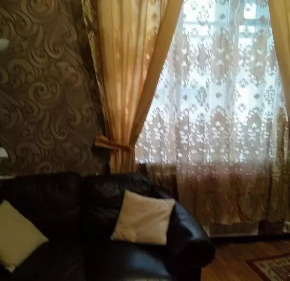 Retkeilymaja Gostevoy Dom Na Suhkharevke