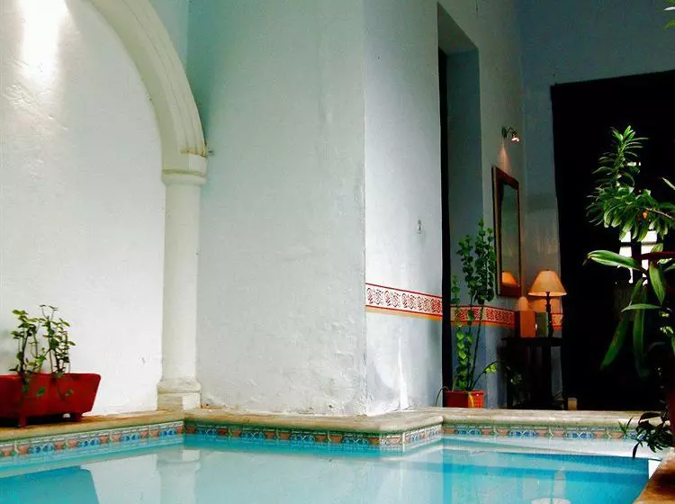 צימר Hotel Aragon