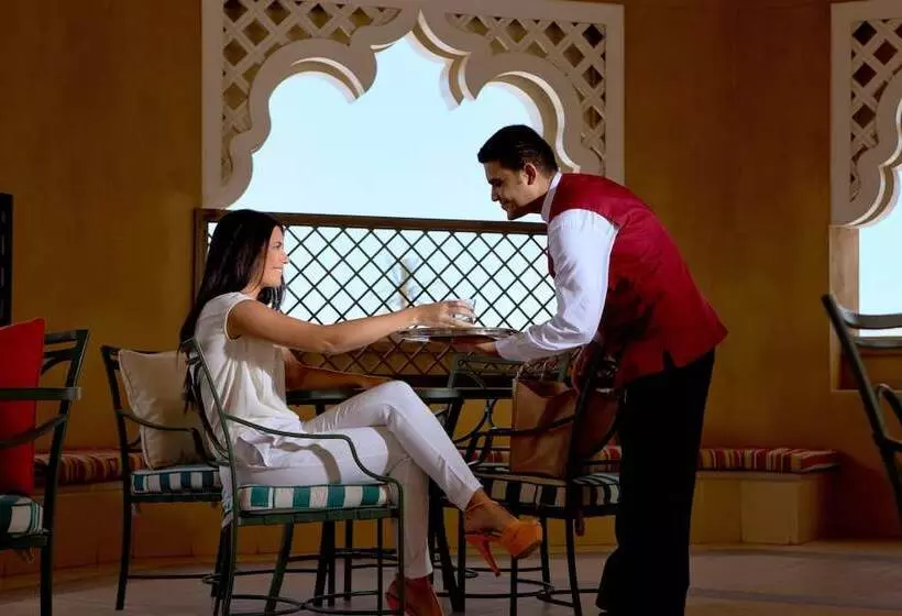 هتل Arjaan By Rotana   Dubai Media City