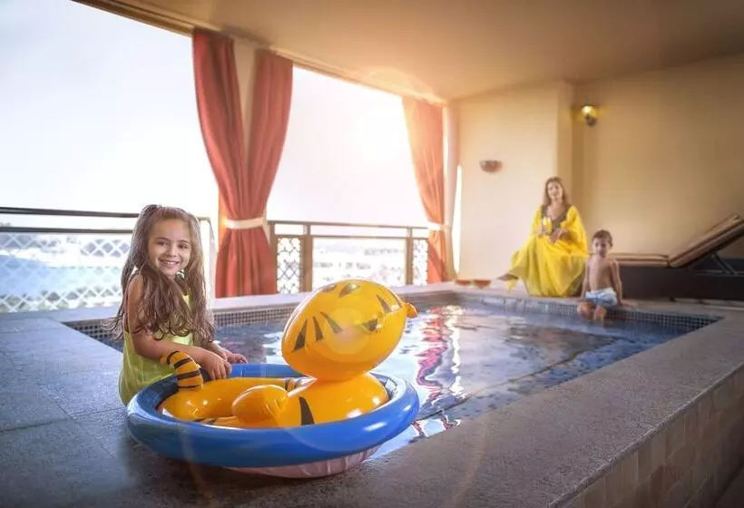هتل Arjaan By Rotana   Dubai Media City