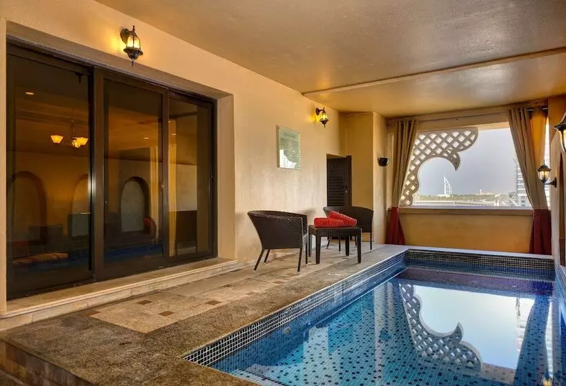 هتل Arjaan By Rotana   Dubai Media City