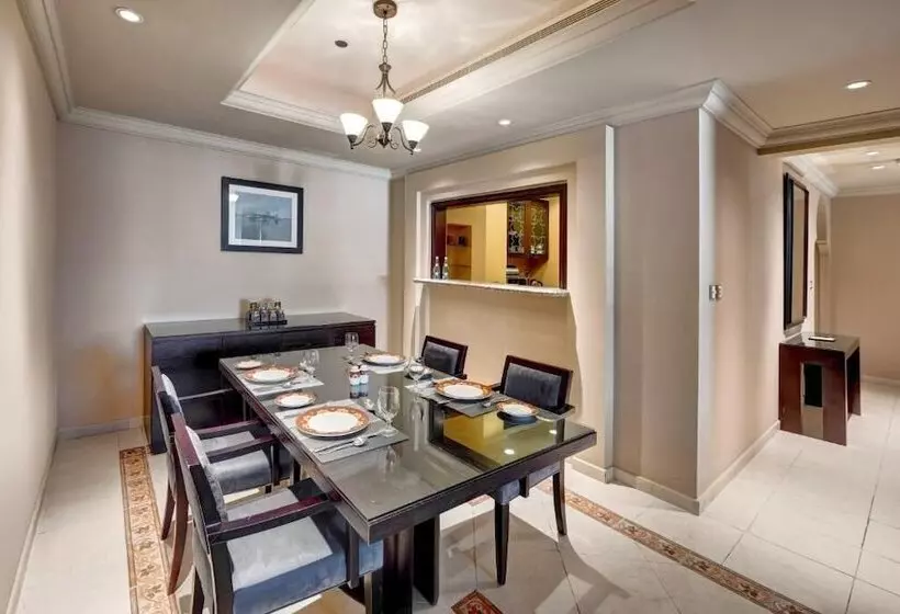 هتل Arjaan By Rotana   Dubai Media City