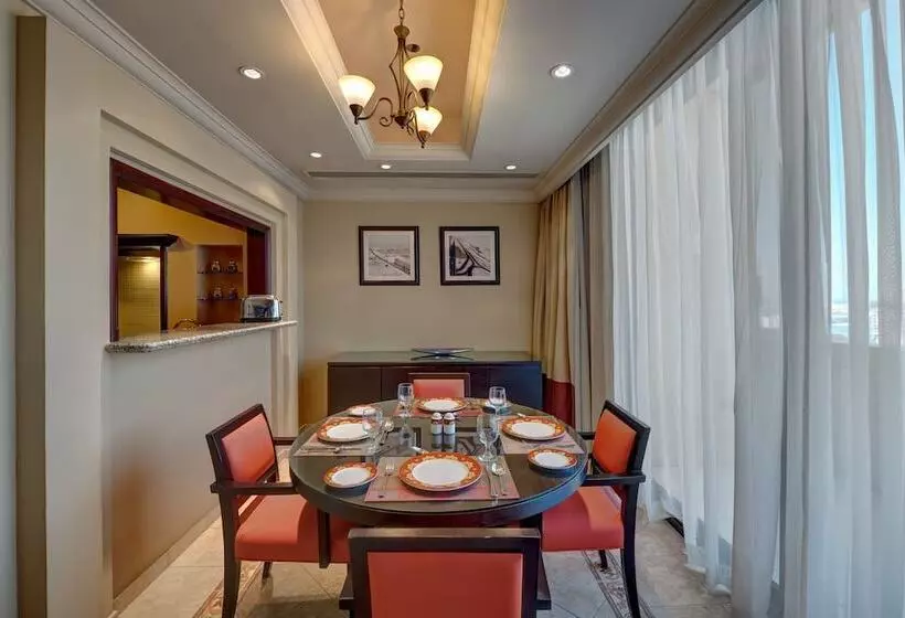 هتل Arjaan By Rotana   Dubai Media City