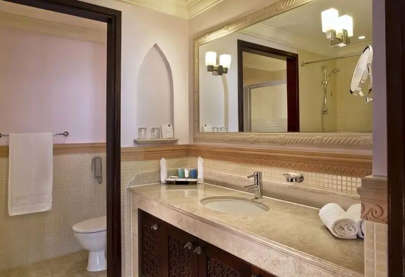 هتل Arjaan By Rotana Dubai Media City