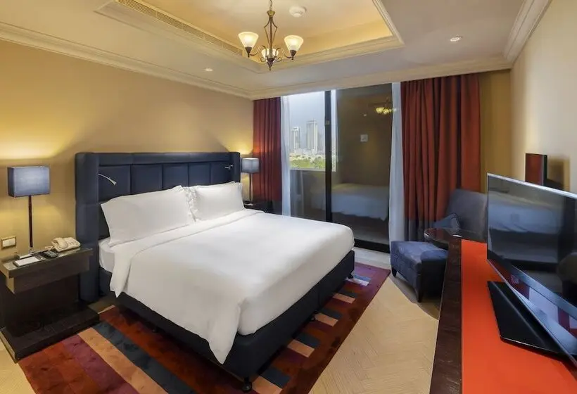 هتل Arjaan By Rotana Dubai Media City
