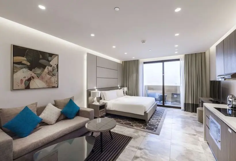 هتل Arjaan By Rotana Dubai Media City