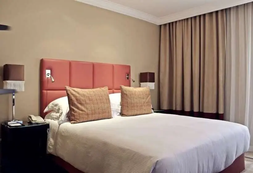 هتل Arjaan By Rotana Dubai Media City