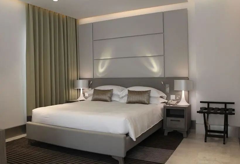 هتل Arjaan By Rotana Dubai Media City