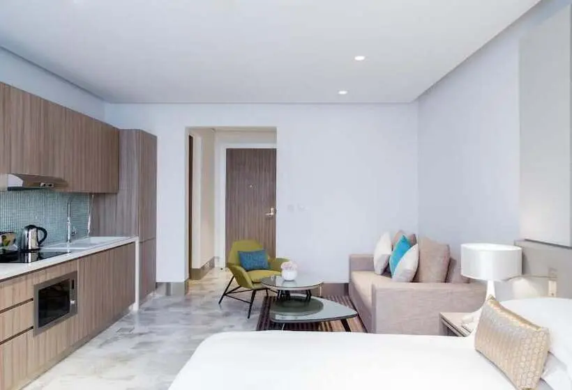 هتل Arjaan By Rotana Dubai Media City