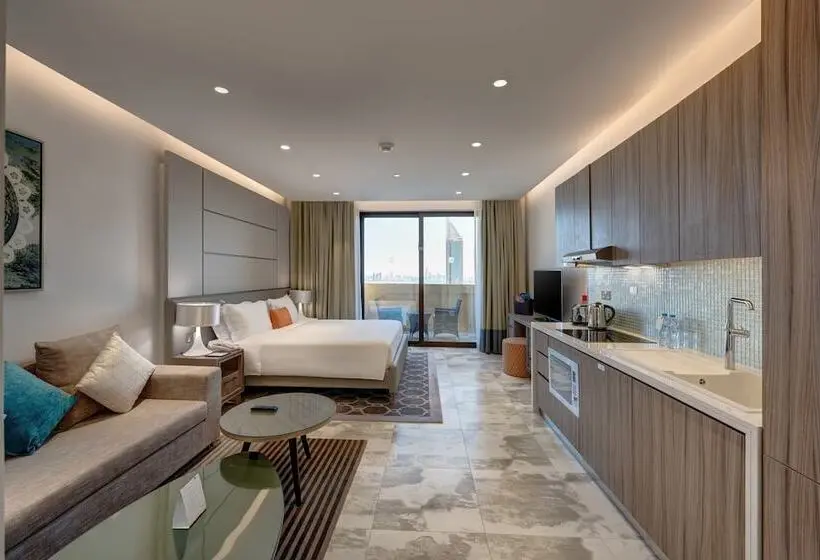 هتل Arjaan By Rotana Dubai Media City