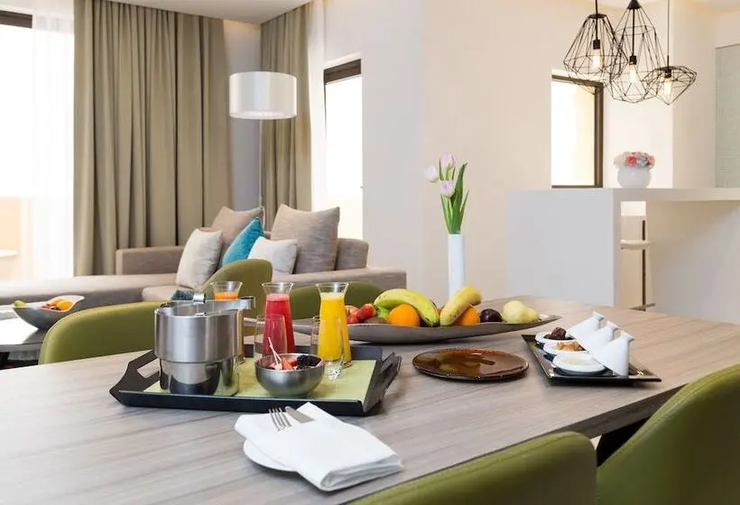 هتل Arjaan By Rotana Dubai Media City