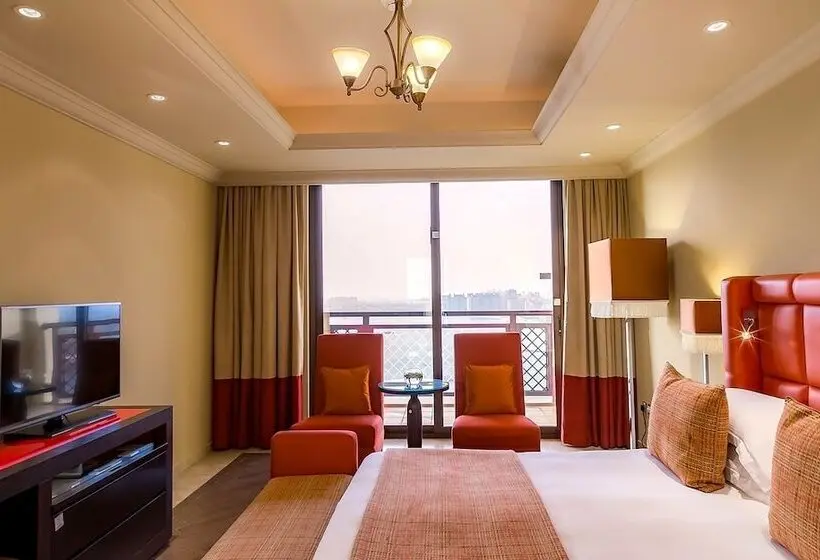 هتل Arjaan By Rotana Dubai Media City