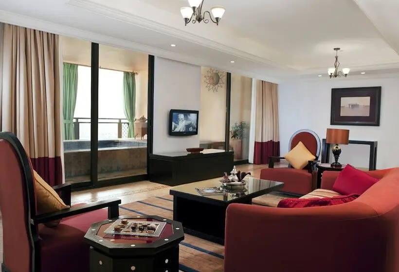 هتل Arjaan By Rotana Dubai Media City