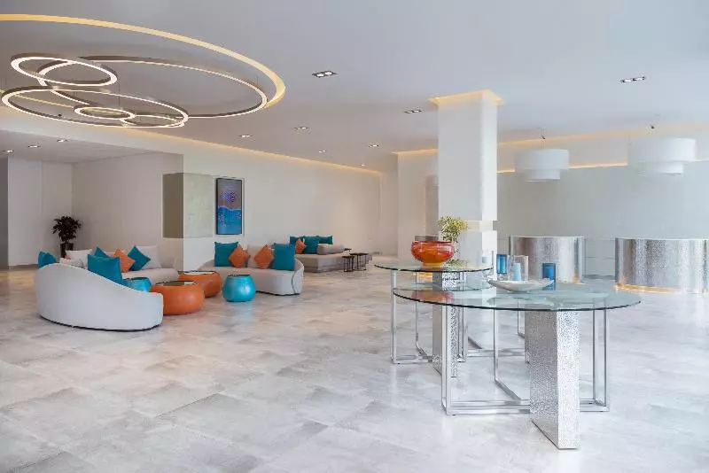 هتل Arjaan By Rotana   Dubai Media City