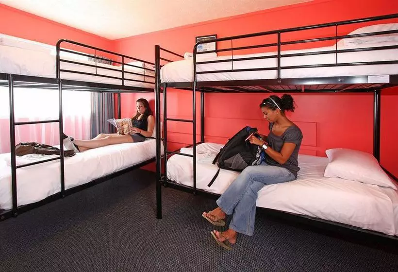 Hotel Base Bay Of Islands  Hostel