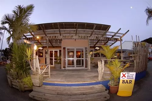 Hotel Base Bay Of Islands  Hostel