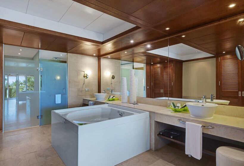 هتل Barcelo Bavaro Palace All Inclusive