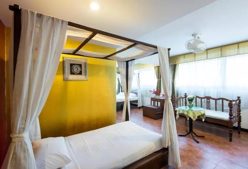 هتل The Best Bangkok House