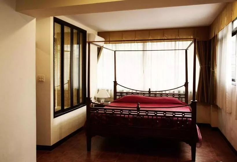 هتل The Best Bangkok House