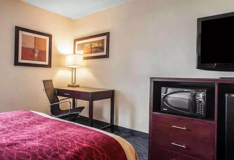 Отель Comfort Inn Feasterville Trevose