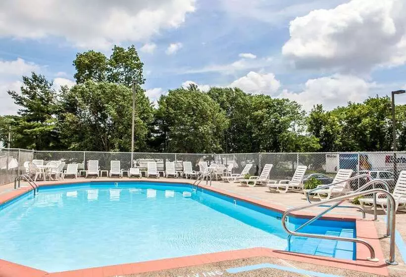 Отель Comfort Inn Feasterville Trevose