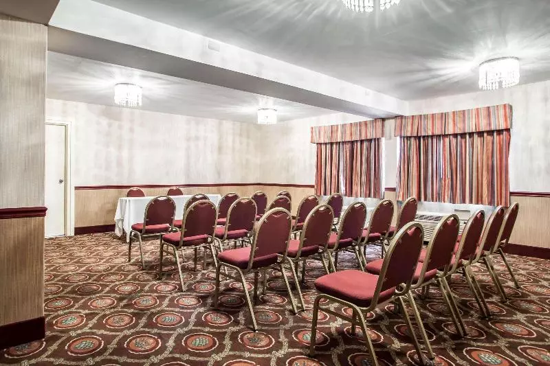 Отель Comfort Inn Feasterville Trevose