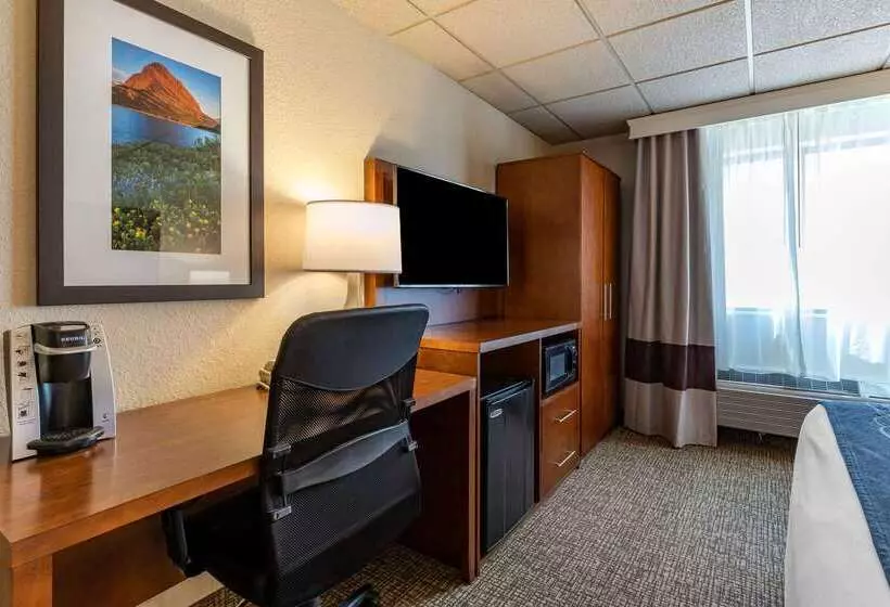호텔 Comfort Inn & Suites Gateway To Glacier National Park