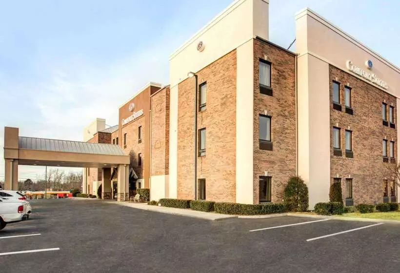 호텔 Comfort Suites