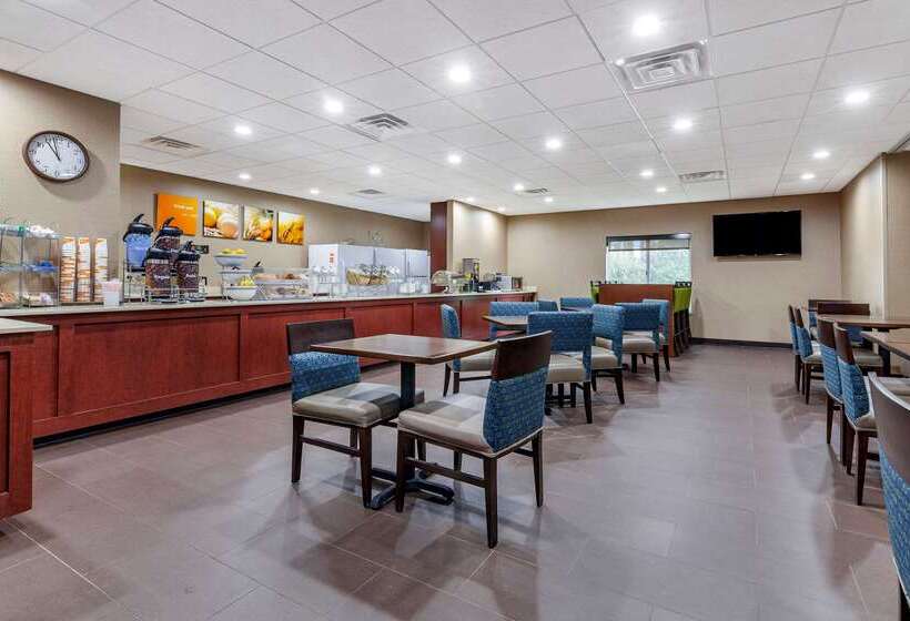 هتل Comfort Suites