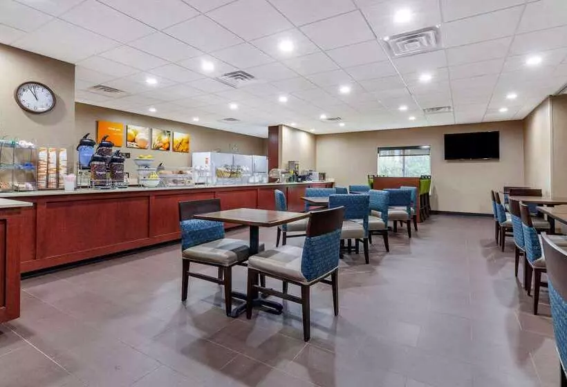 هتل Comfort Suites