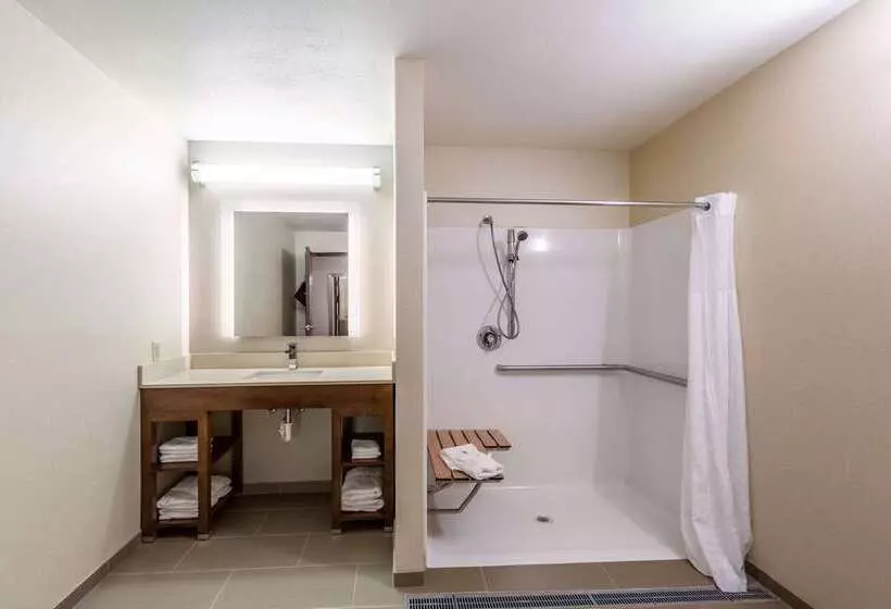 هتل Comfort Suites