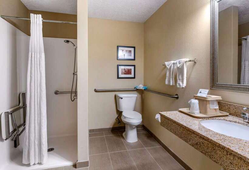 ホテル Comfort Suites Linn County Fairground And Expo