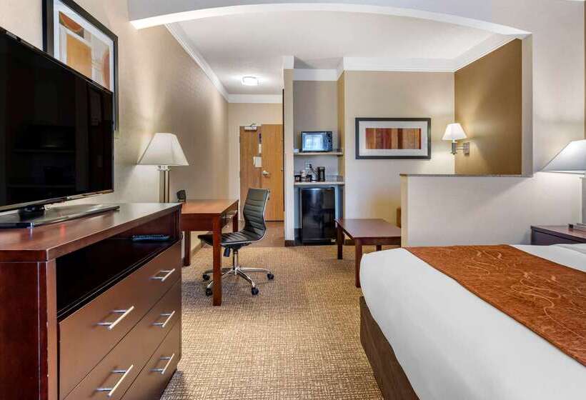 ホテル Comfort Suites Linn County Fairground And Expo