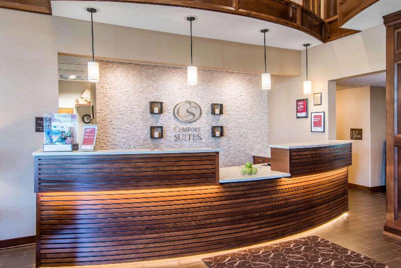 ホテル Comfort Suites Linn County Fairground And Expo